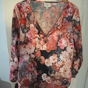 ECI Women's Floral V-Neck Blouse - Red and Pink